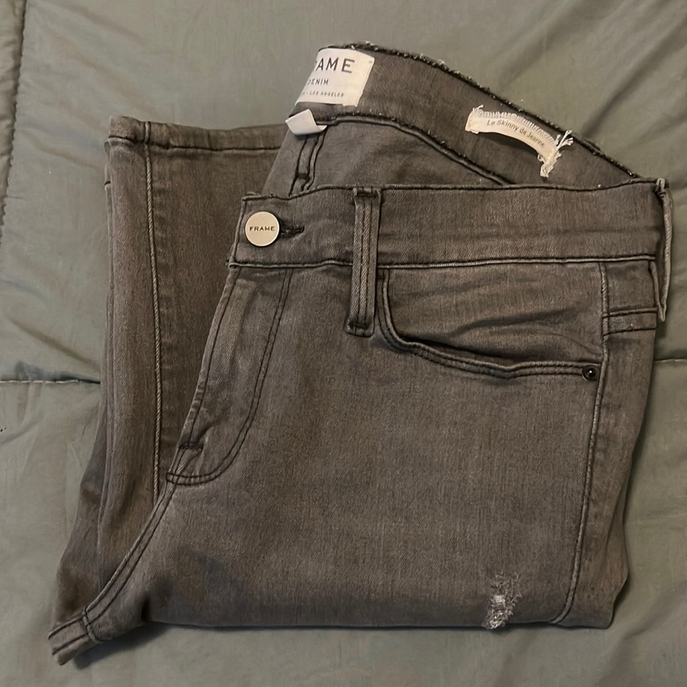 Frame Le Skinny de Jeanne Size 28